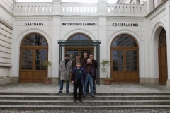 Gruppe-vor-Gosebrauerei